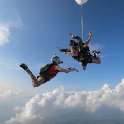 tandem-carre 254 saut en tandem avec video parachutisme lille bondues